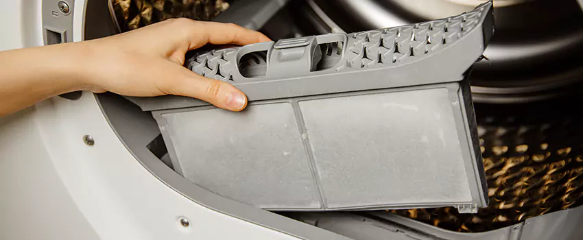 Signs Of A Clogged Dryer Lint Trap in Franklin, Wisconsin